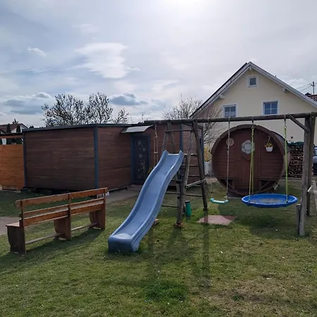 Schlaffass Auf Der Fischer-ranch *